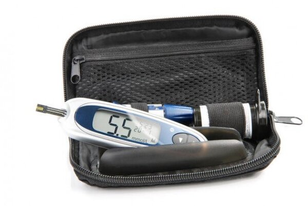 измерение сахара в крови диабетика