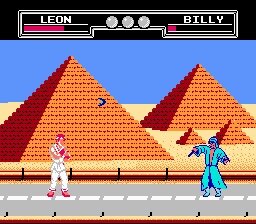 Не захотел покупать сувениры? Получи леща...