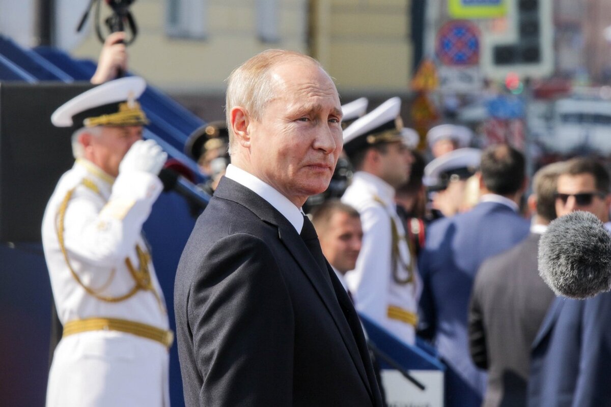 Президент Путин обещал российскому Военно-морскому флоту в 2019 году 15 новых судов /  Фото: Metagazeta.ru / Анатолий Трофимов