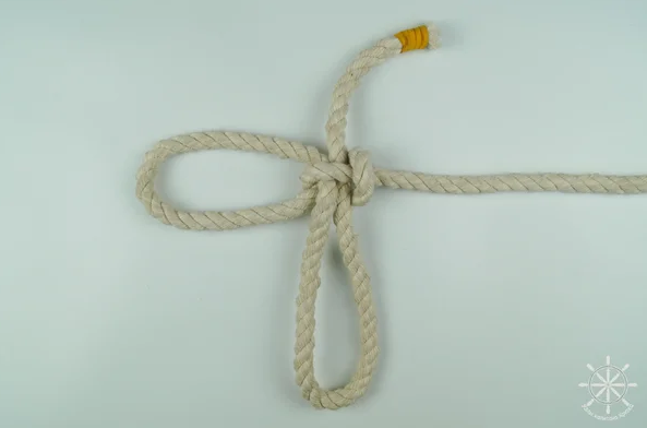 Быстроразвязывающийся скотский узел