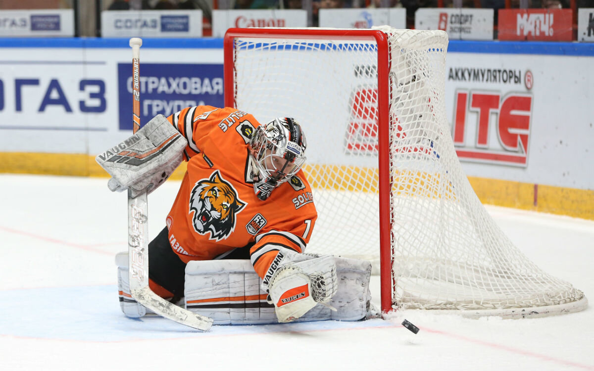 "Амур" страж ворот.