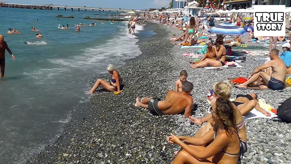 Сочи - Какие девушки отдыхают на море в сентябре? Показываю, как выглядят курортницы в "бархатный сезон"