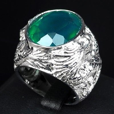 МУЖСКОЙ ПЕРСТЕНЬ       ,,ДРАКОН ,,  ИЗ СЕРЕБРА 925-ой ПРОБЫ С ИЗУМРУДОМ.