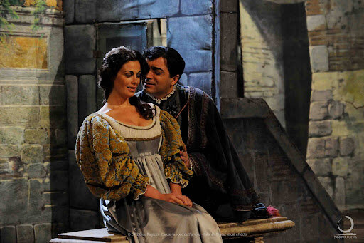 кадр из мини-сериала "Карузо - голос любви"