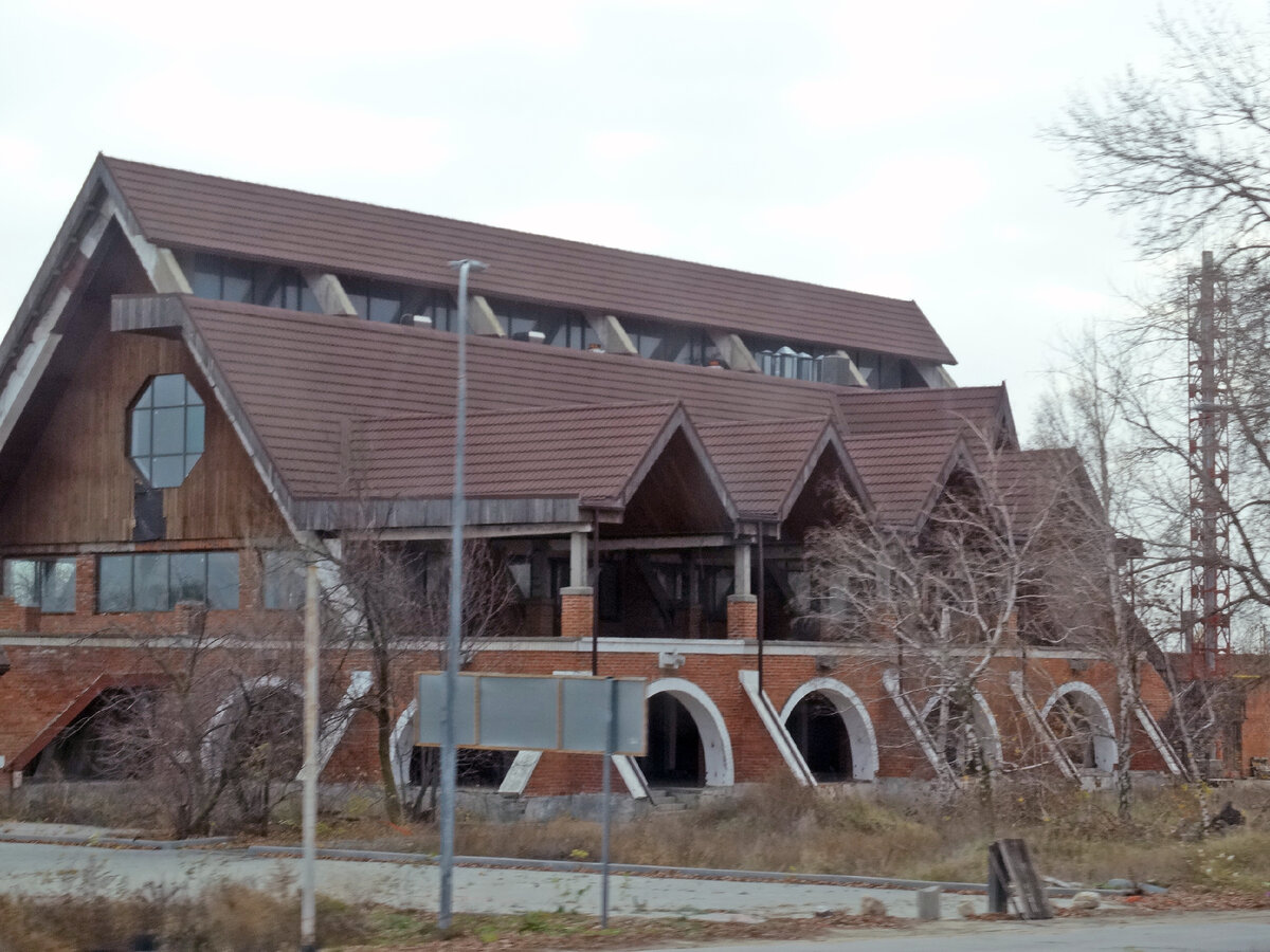 Это и следующие фото сделаны в ноябре 2021 года