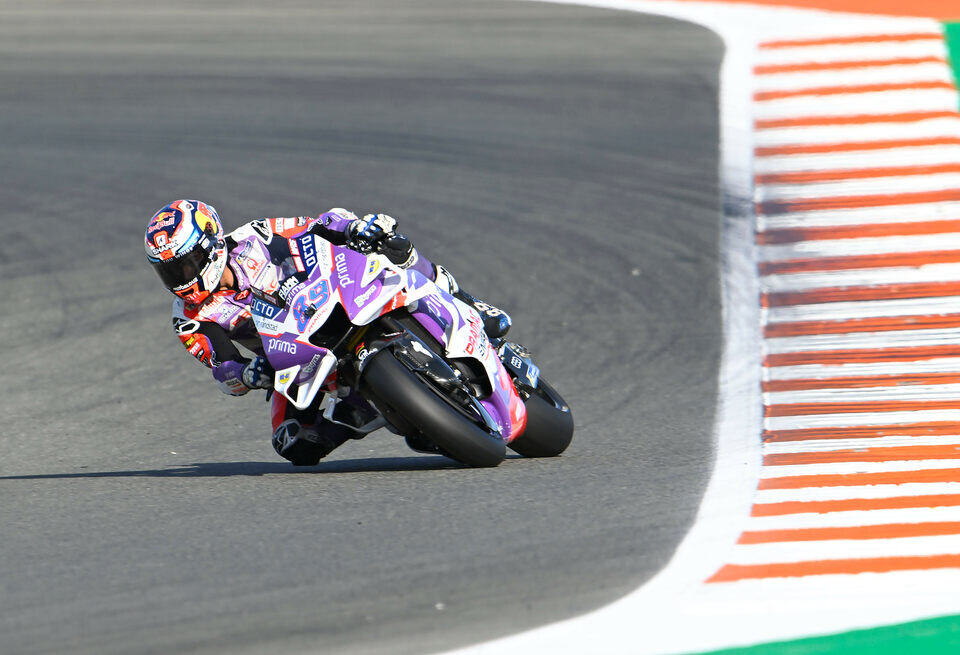    Мартин на поуле в Валенсии, Куартараро опередил БаньяюGold & Goose / Red Bull Content Pool