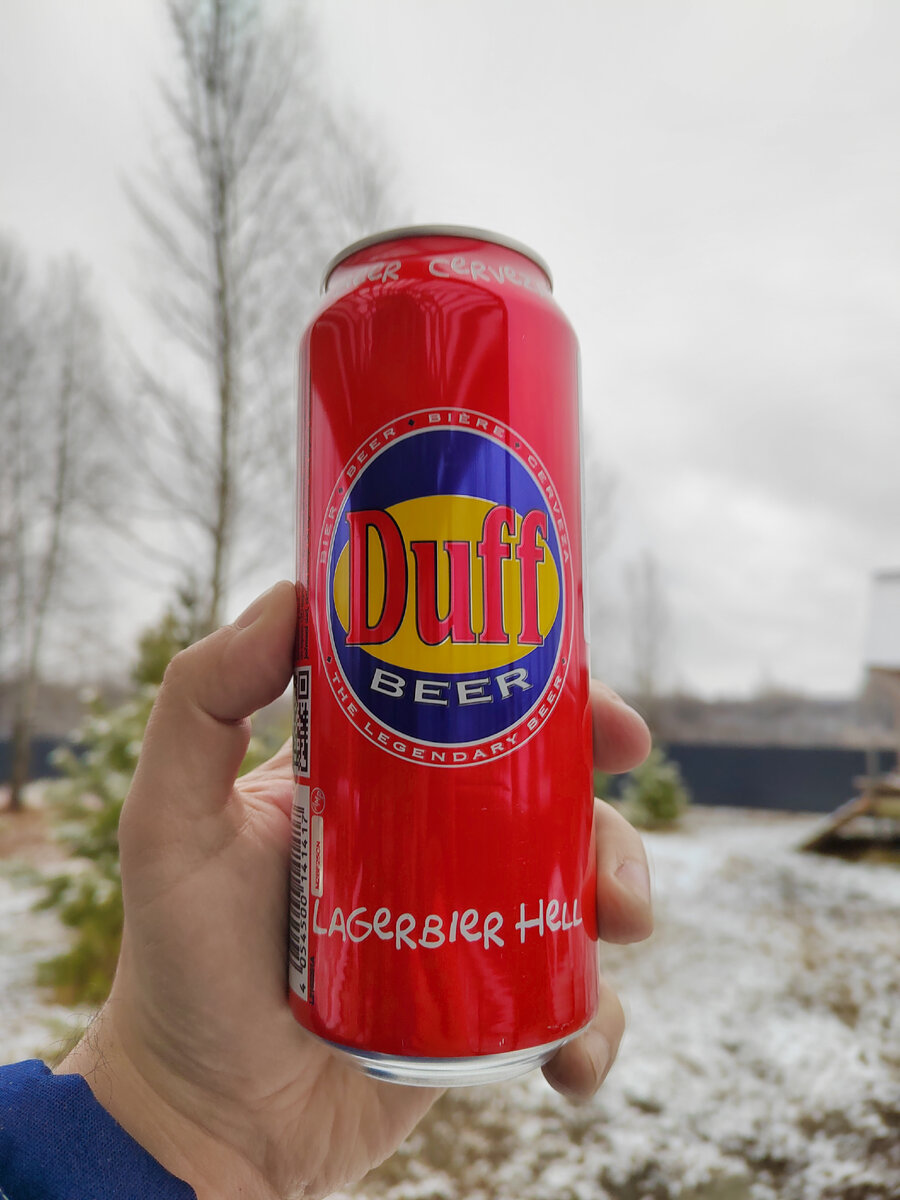 Ярко красная баночка, действительно похожа на мультяшную