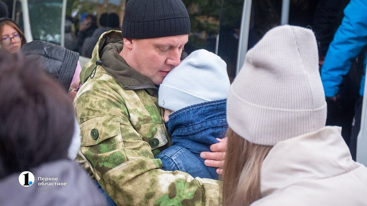 Центр участников сво челябинск. Семьи мобилизованных. Семья мобилизованного. Поддержка семей мобилизованных. Фото участников спецоперации на Украине.