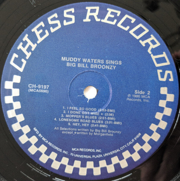 Muddy Waters Sings Big Bill первый студийный альбом блюзового музыканта Мадди Уотерса с песнями Большого Билла Брунзи , выпущенный лейблом Chess в 1960 году.-2-2