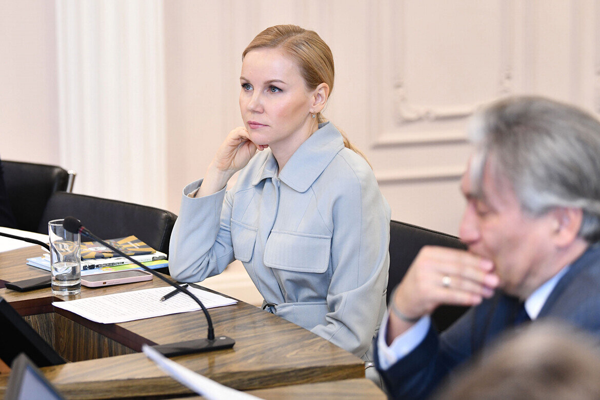 Гузель Сагитова напомнила, что апрель – особый месяц для татарского народа, он является месяцем Габдуллы Тукая и национальной поэзии. Фото: kzn.ru