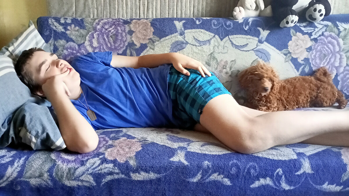 Гриша. Румпель. Недружба. Нелюбовь. Что-то на много большее.