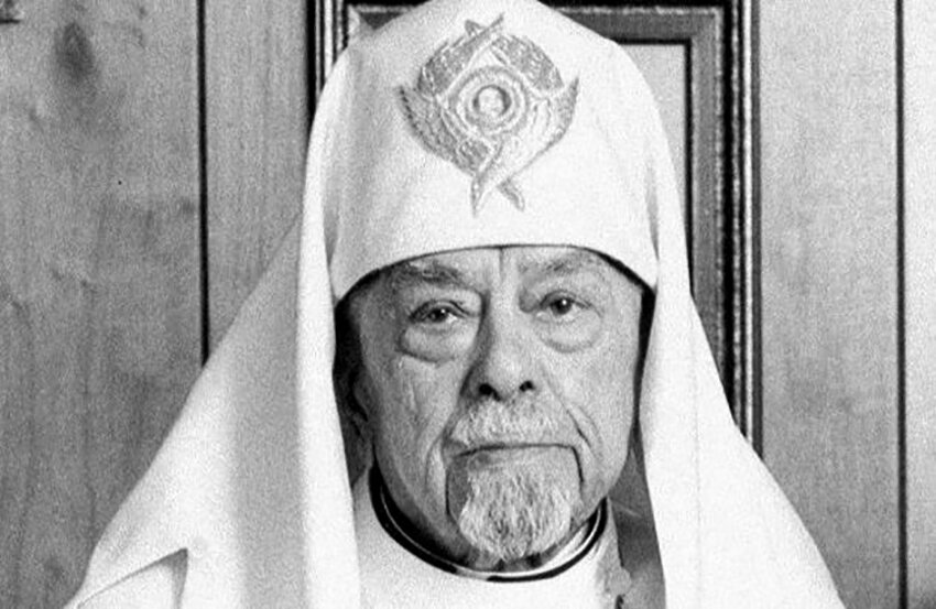 Мстислав (Степан Скрипник) в облачении епископа 