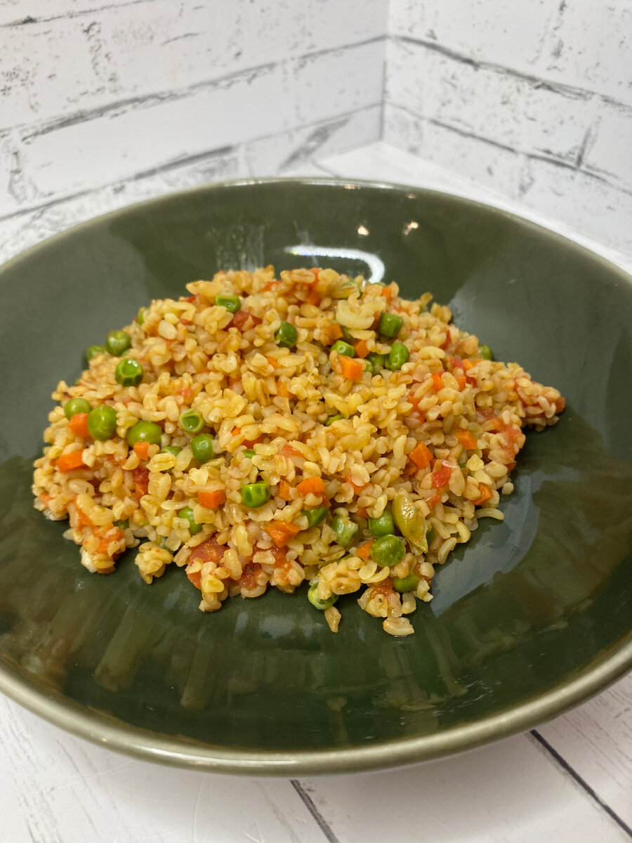 Булгур с овощами.