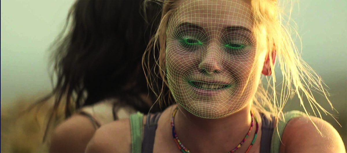 Компания Flawless, называющая себя Hollywood 2.0, меняет мимику актёров в фильмах, чтобы «подогнать» её под иностранную или просто переделанную озвучку. Причём не только в новом кино, но и в старом.