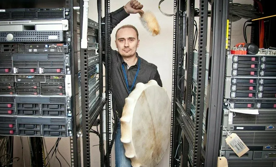 Server creator. Системный администратор. Сервер системный администратор. Админ сервера. Сервер упал.