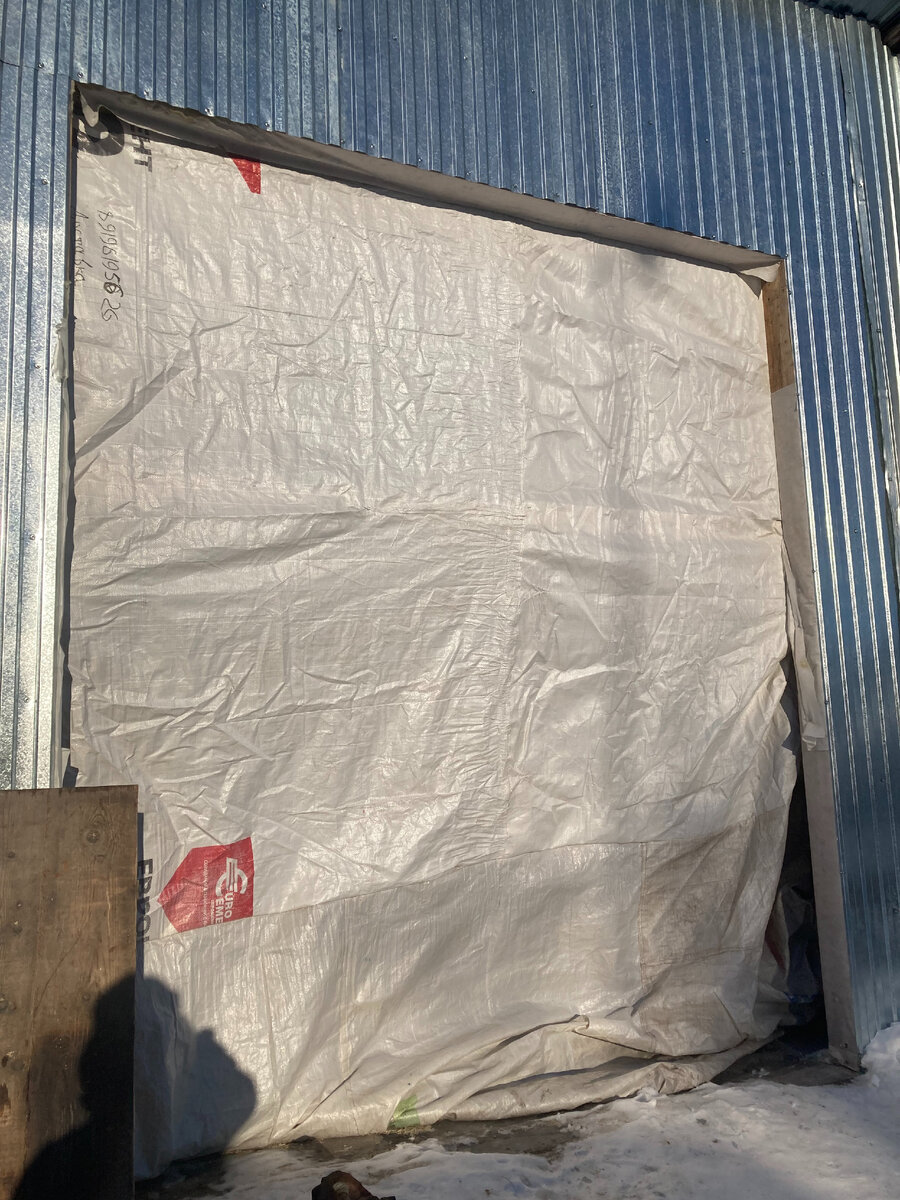 Временный навес от снега и ветра