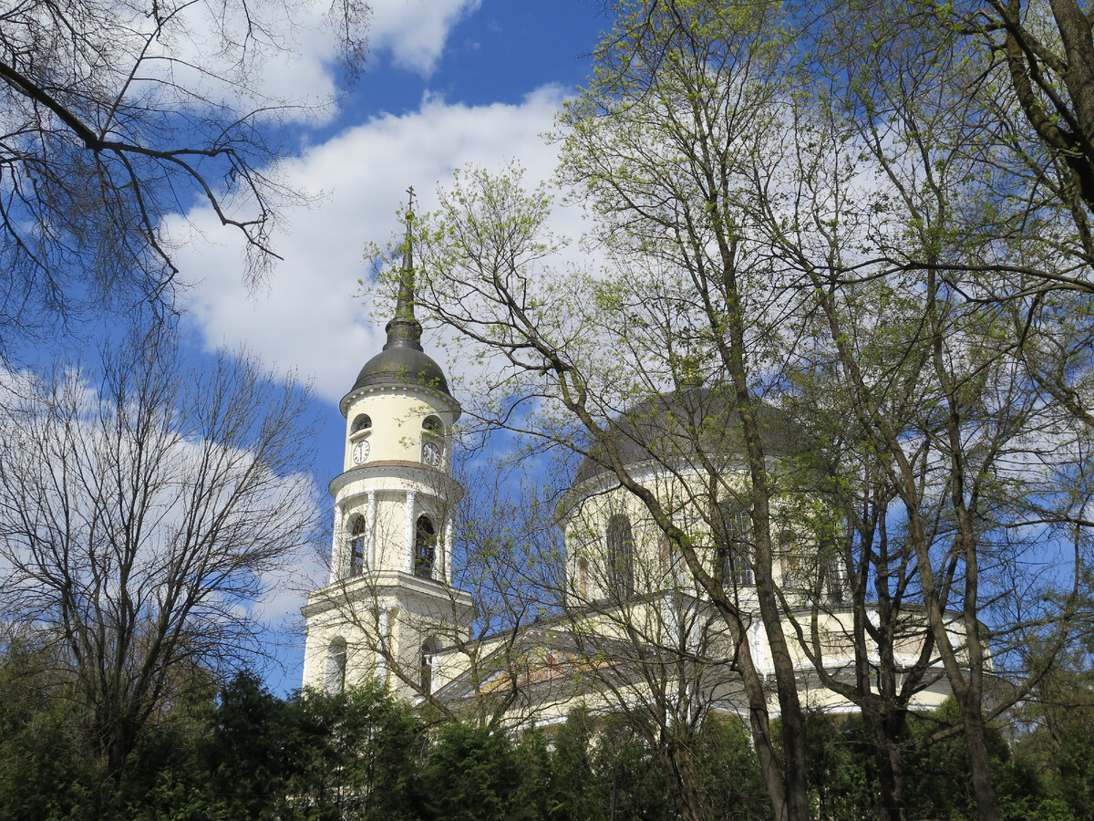 Собор в Центральном парке.