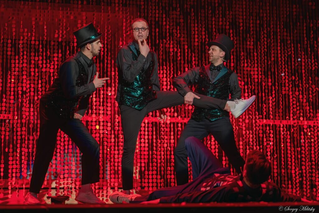    Фото предоставлены пресс-службой театра. Фотограф: Сергей Милицкий Источник фото: Театр To Go