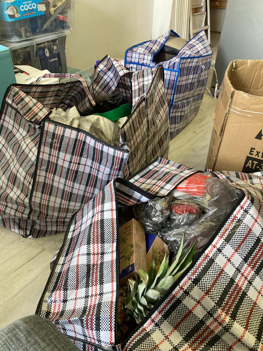 Кто купил перед отъездом ананас? Конечно, я 😂