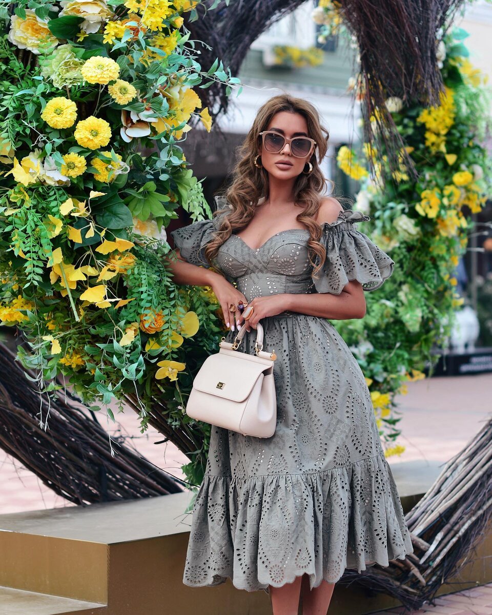 instagram.com/rita.tesla