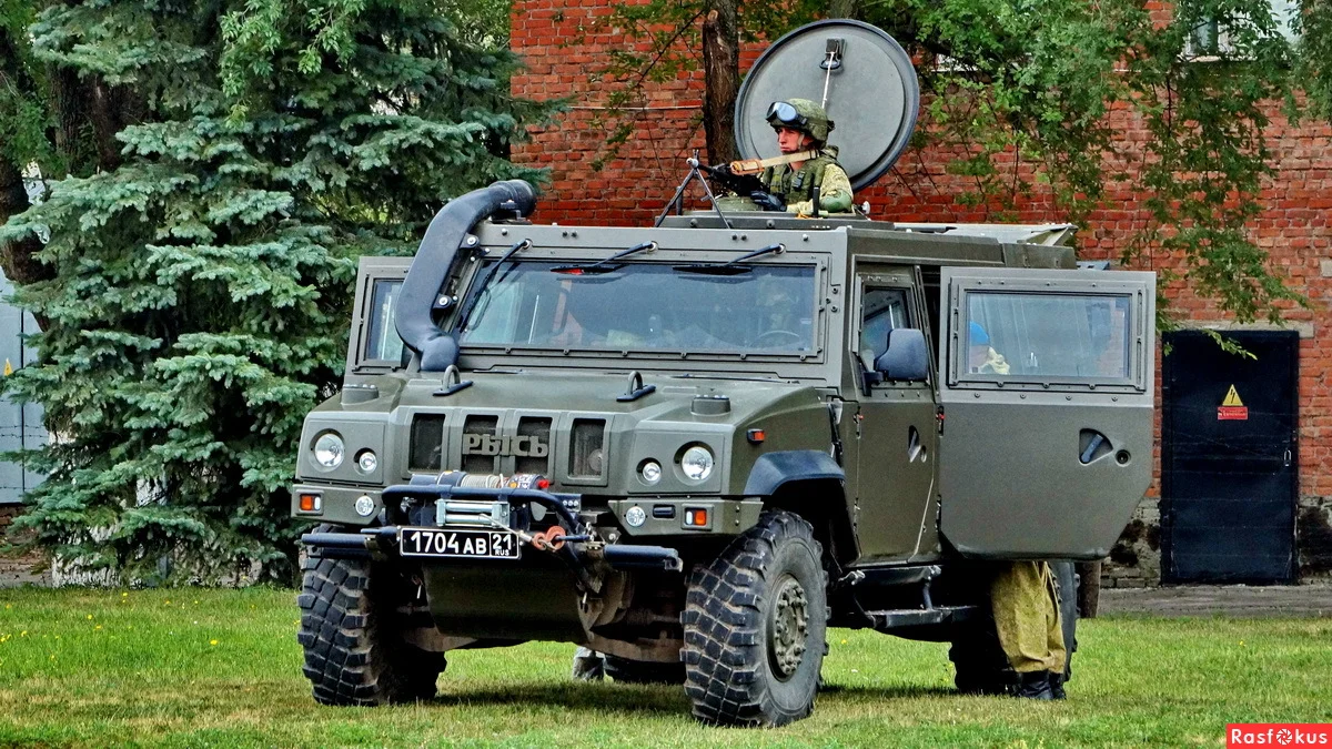 бронеавтомобиль рысь. бронеавтомобиль рысь. Iveco lmv m65 рысь. бронеавтомобиль рысь. Iveco lmv рысь.