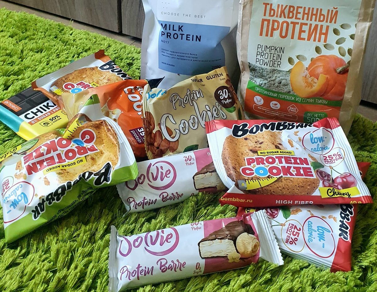 Залезла я левой рукой в ящик, что выгреблось - сфотографировала. Посмотрела на то, что не выгреблось одной рукой, и как-то сама не поняла, зачем так много-то. 