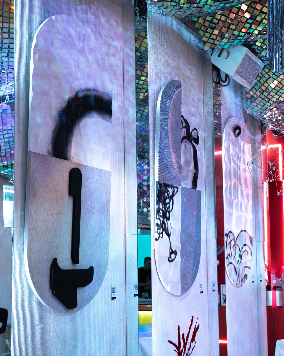 Панно «Друг», «Слияние», «Нимб» вместе.