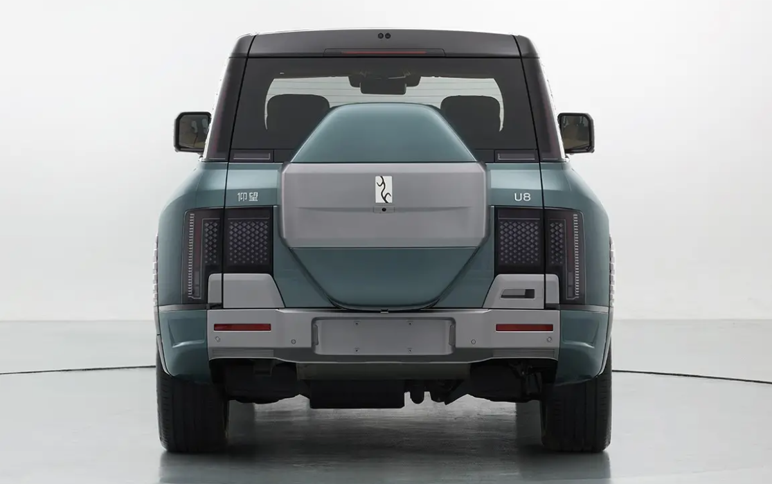 BYD Yangwang U8
