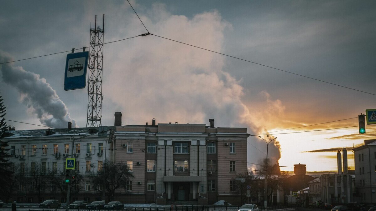     Жители поселка Голышманово Тюменской области сообщили о смоге в паблике «ЧП Тюмень ЧС».