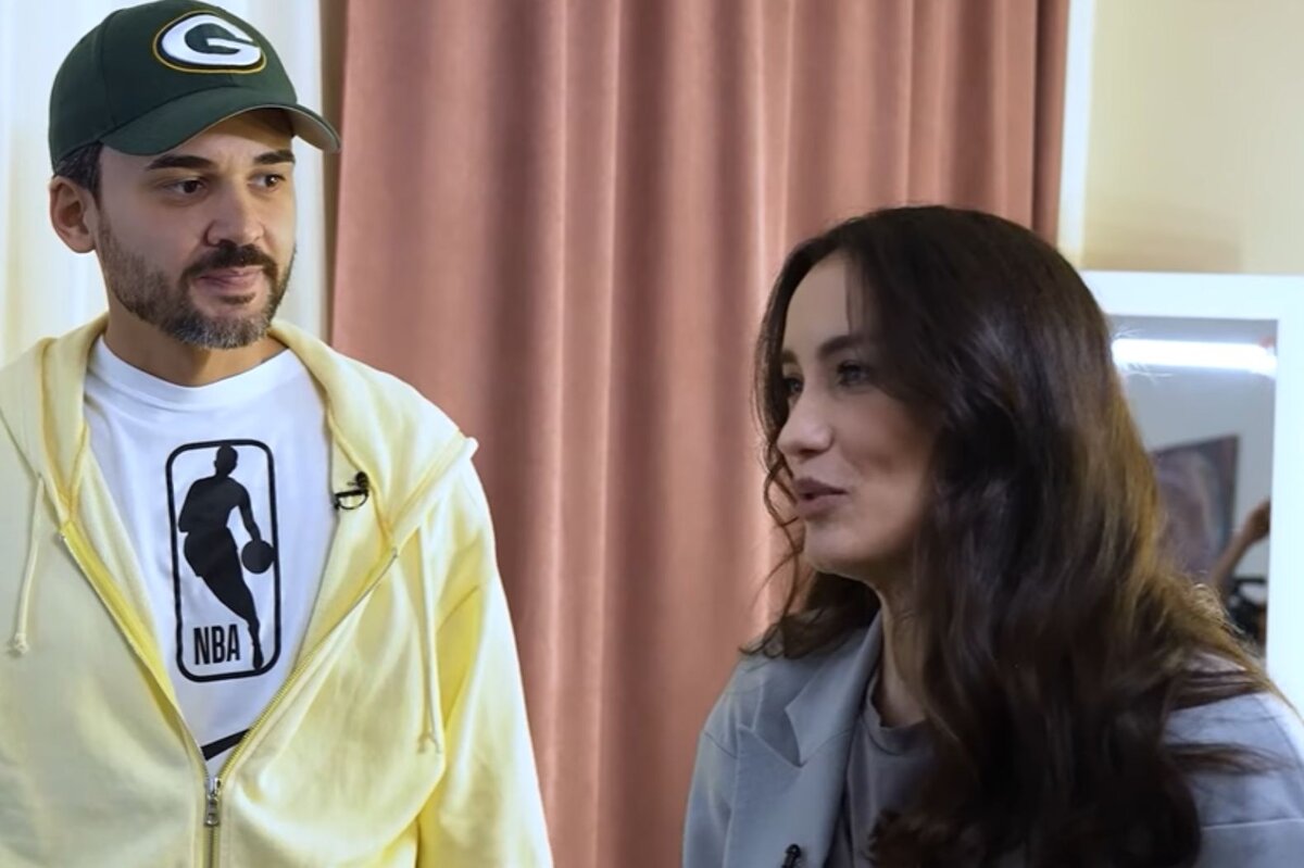    Виктория Дайнеко и ее бойфренд рассказали о своих отношенияхКадр из видео