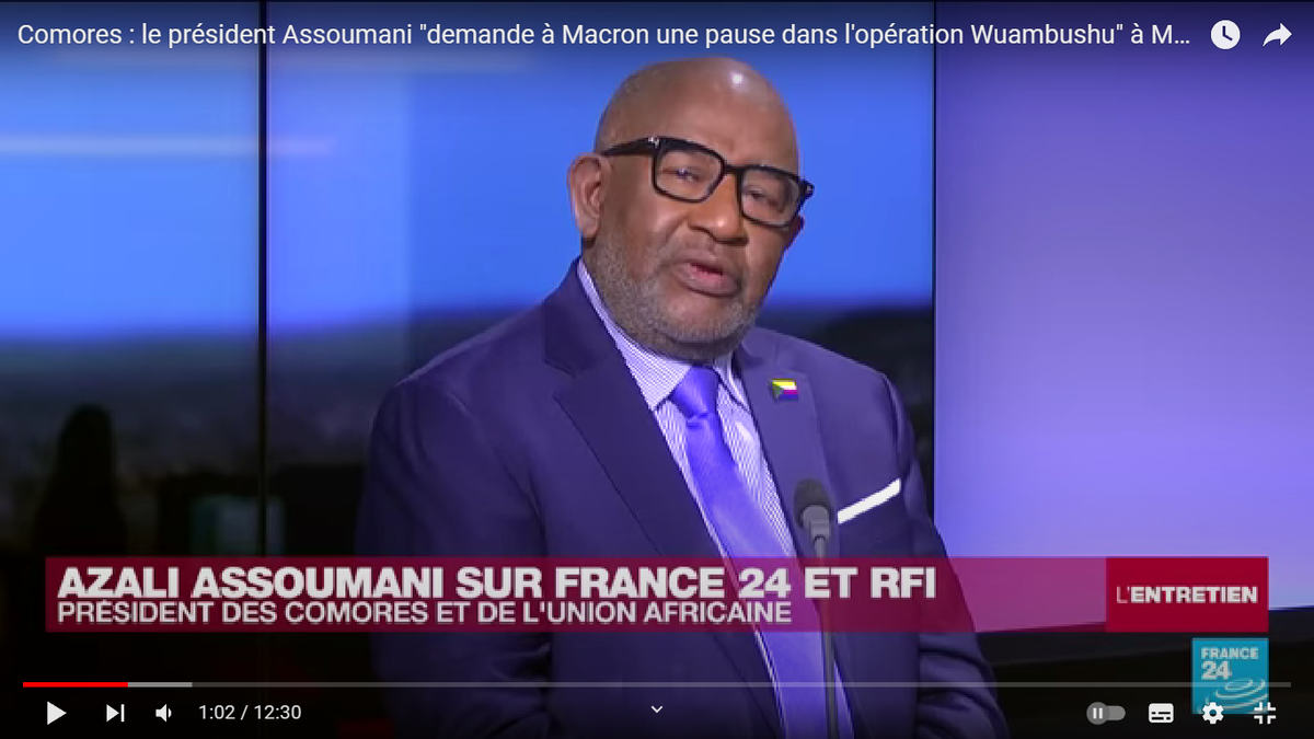 Азали Ассумани, скриншот из передачи France24 с канала France24  в YouTube.