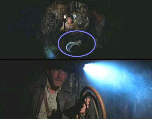 Кнут оказывается в другой руке Джонса