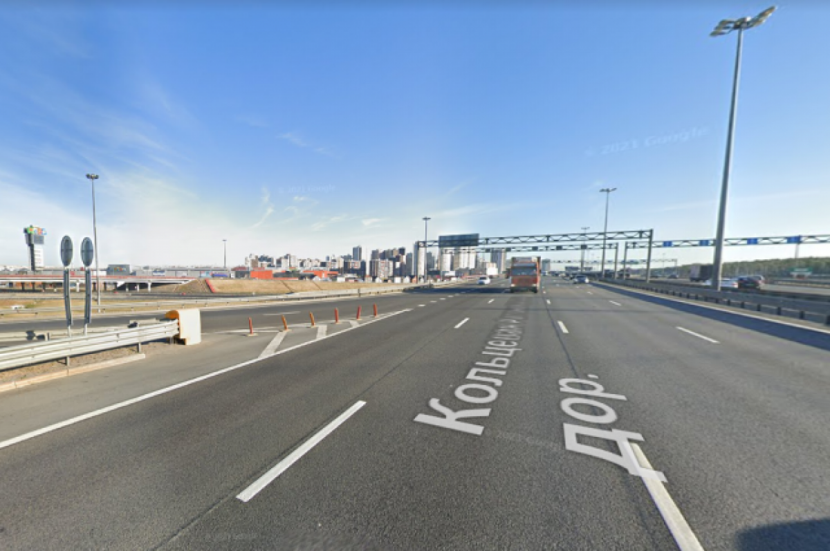    Между вантовым мостом и Мурманским шоссе перекроют две полосы КАД с 22 мая