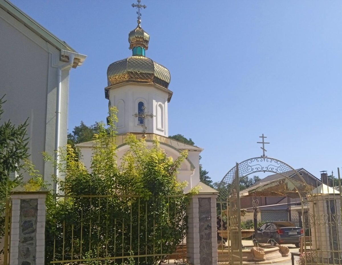 На Троицу стоит побывать в храме, чтобы освятить там особые растения