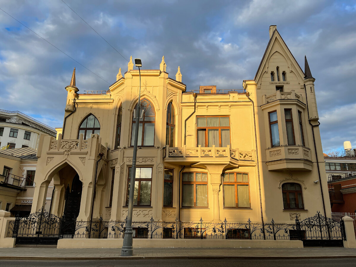 Особняк Новиковых. Большая Полянка, 45