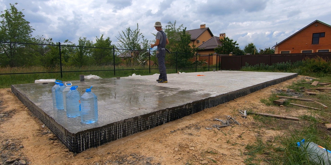 Как сделать фундаментную плиту для гостевого дома на две студии, рассказываю о всех этапах и затратах!