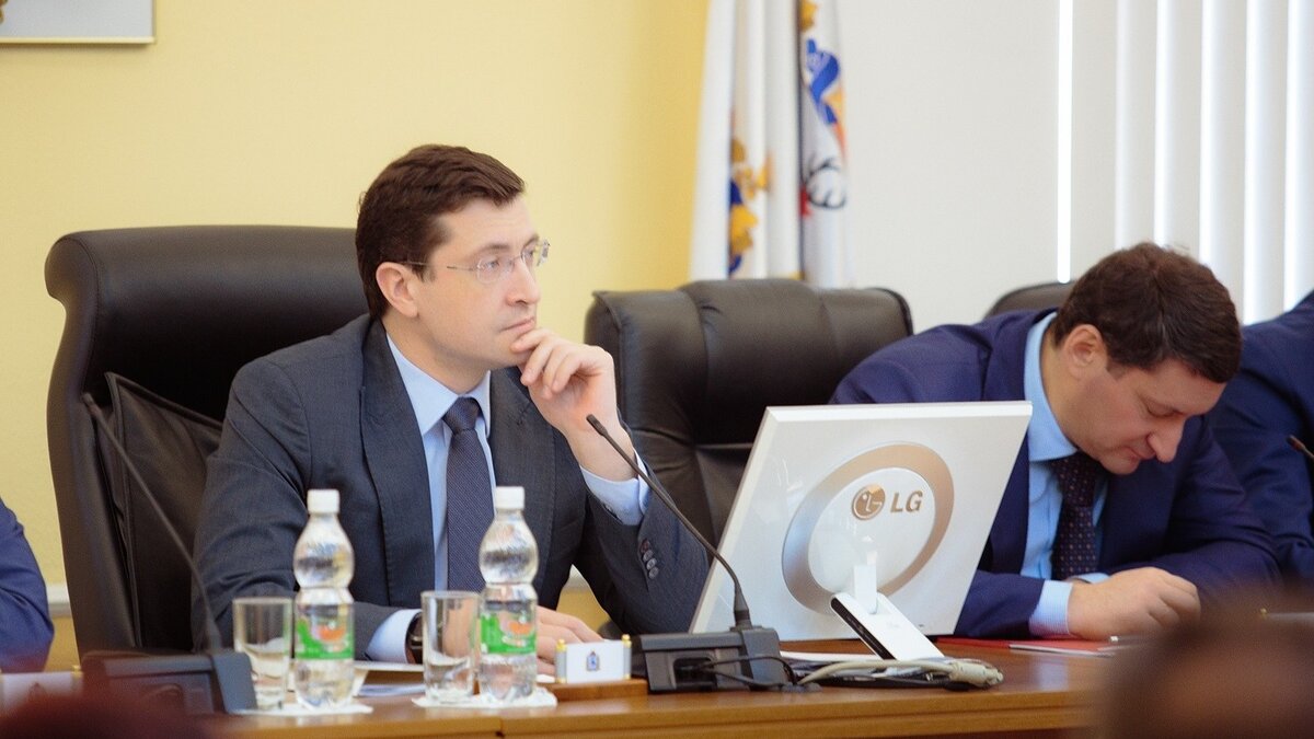     Госкорпорация «Ростех» — это около восьми сотен компаний по всей стране. Суммарная выручка предприятий за 2022 год составила 33 млрд рублей. В нижегородской агломерации группа представлена давно, но с 2017 года произошло ее заметное усиление в местной политике и экономике.