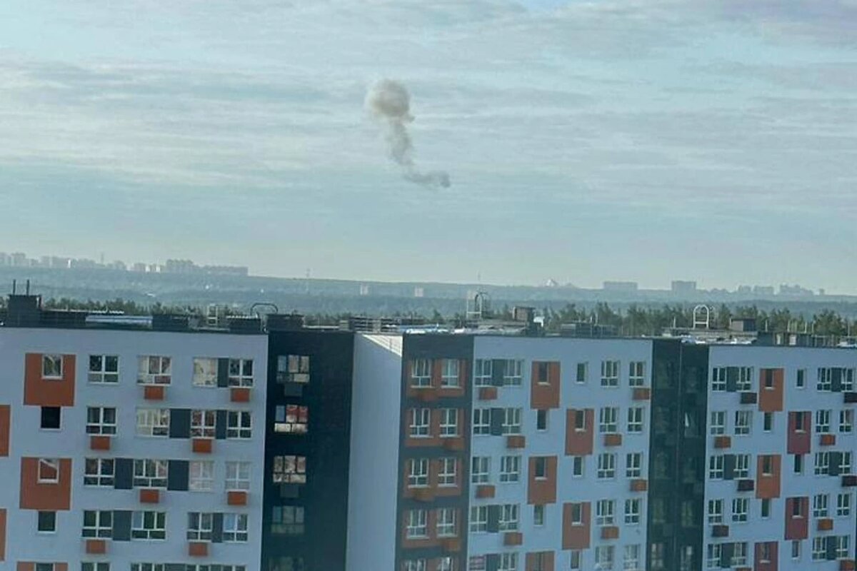 Нападение дронов на москву сегодня ночью. Атака дронов в Подмосковье. Жилые дома. Фото многоэтажного дома.