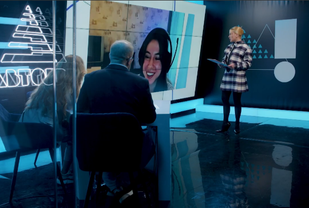 В  СТУДИИ АВТОРА  на ВИДЕОСВЯЗИ  молодой  автор  КРИСТИНА  ШАТОВА