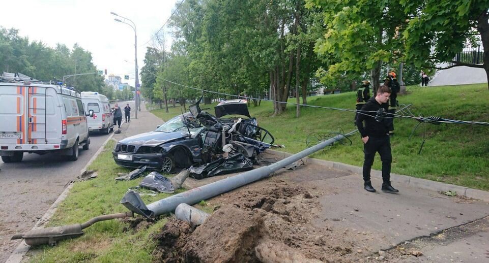 Авария бмв москва