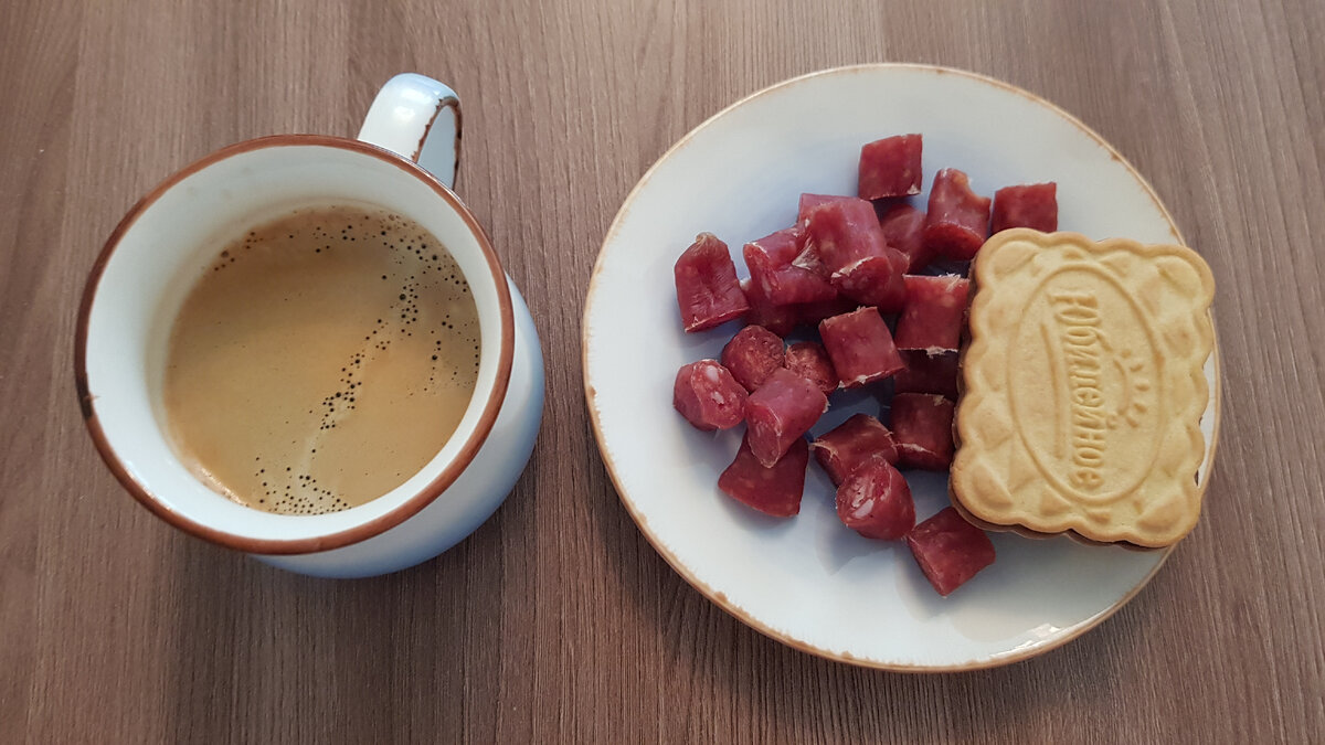 Кабаносы из индейки и печенье "Юбилейное" в шоколадной глазури