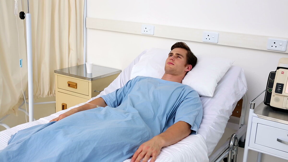 https://gobanket.ru/wp-content/uploads/2016/04/lying-on-hospital.jpg
