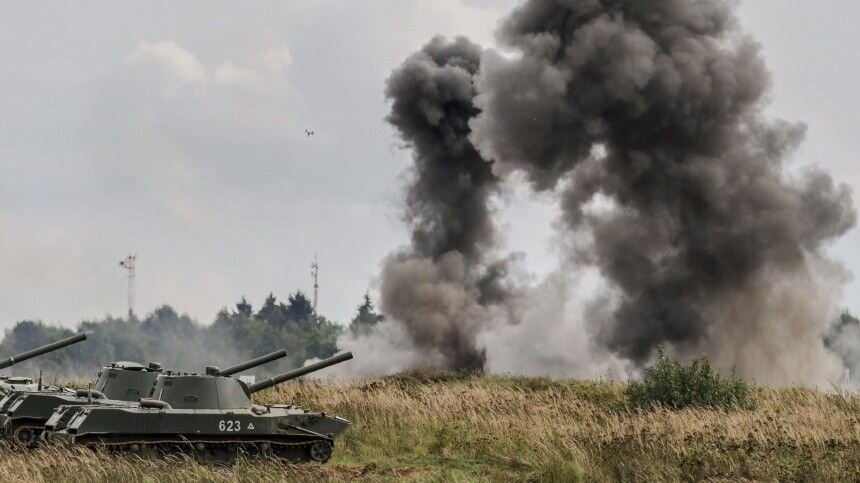 Военкор показала, как диверсантов ВСУ утюжат под Херсоном из самоходок ...