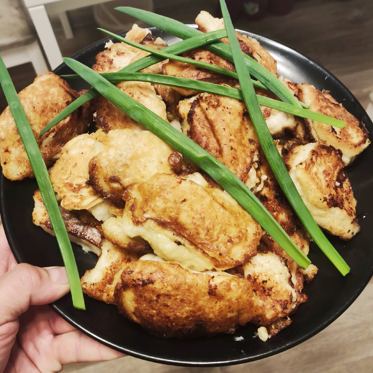 Филе щуки в луковом кляре 