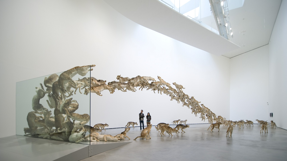 Инсталляция "Не кричите: "Волки!"",  Cai Guo-Qiang
