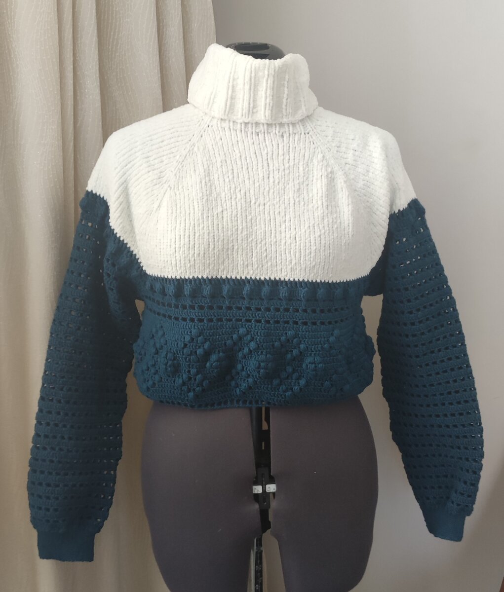 Дальше продолжу белыми нитками