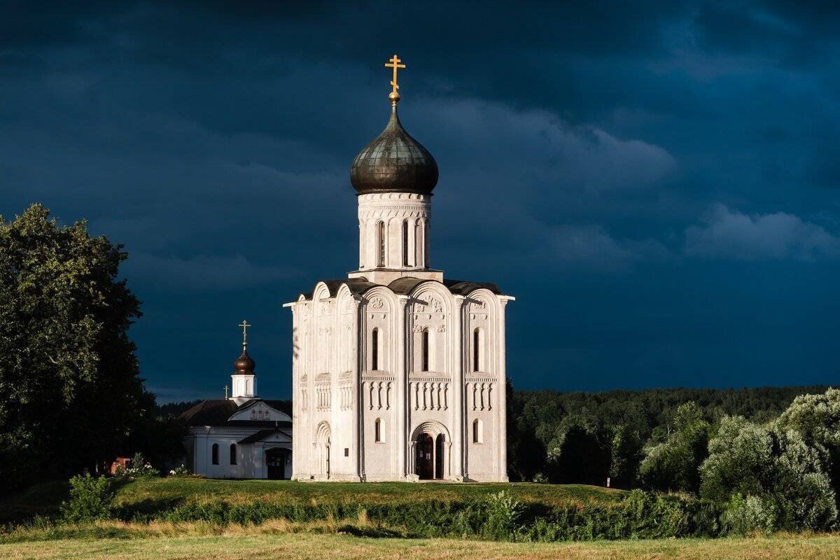 В храме покрова на нерли