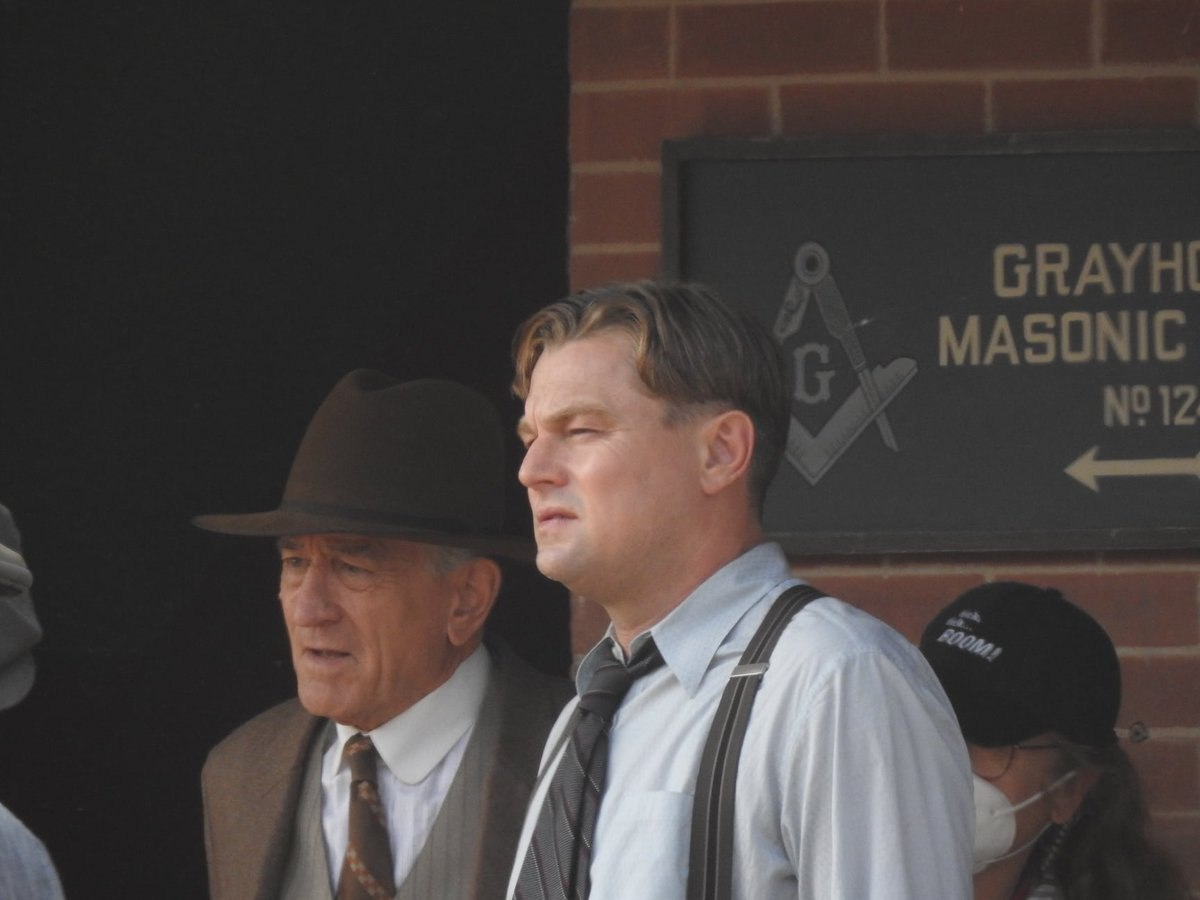     Роберт Де Ниро и Леонардо Ди Каприо на съемках фильма