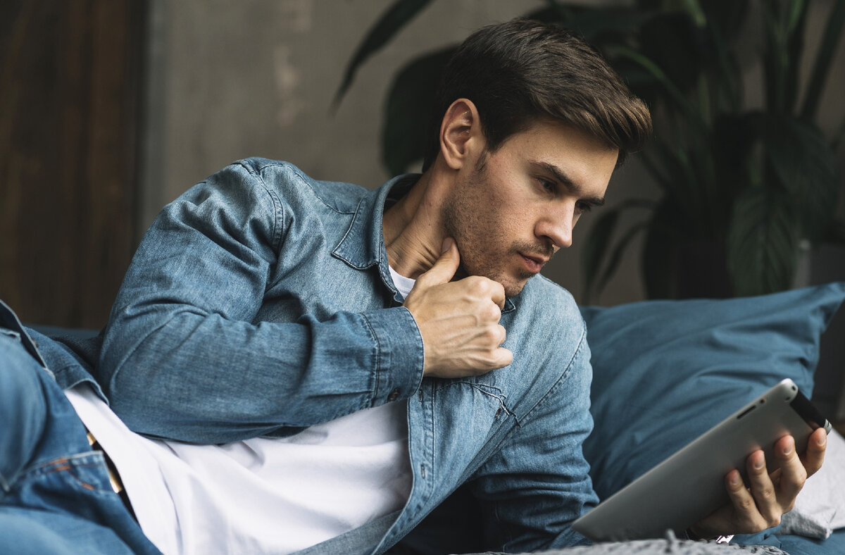 ЧРЕЗМЕРНО УТОМИТЬ ПАРТНЕРА - ЗНАЧИТ УТОМИТЬ СВОИ ОТНОШЕНИЯ. Назойливый избранник. Фото взято из открытого источника