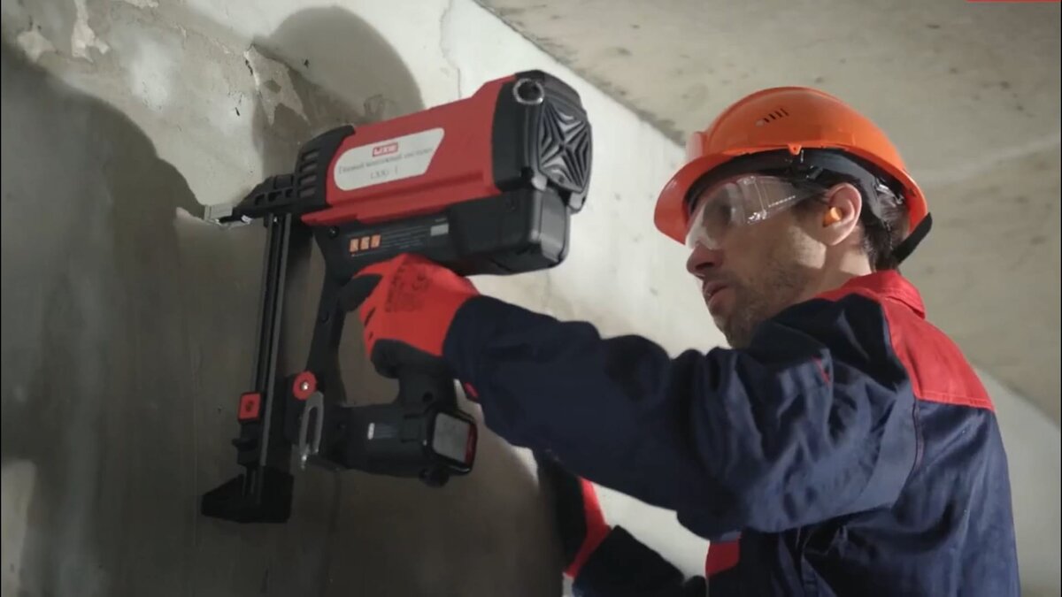 Установка натяжных потолков в Студии Потолков